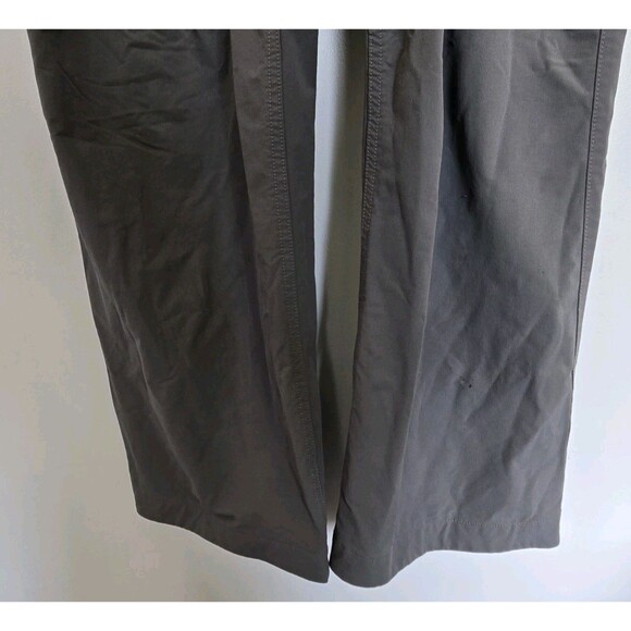 Duluth Trading Pants Mens 46X30 Flexpedition Cargo Relaxed Fit Gray Stretch - Picture 3 of 9